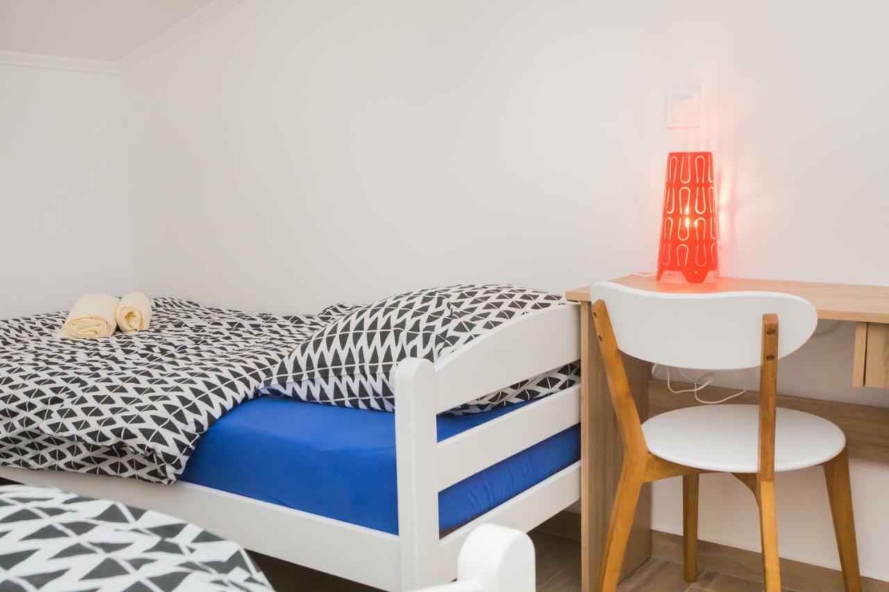 שיבניק Apartments Tonka מראה חיצוני תמונה