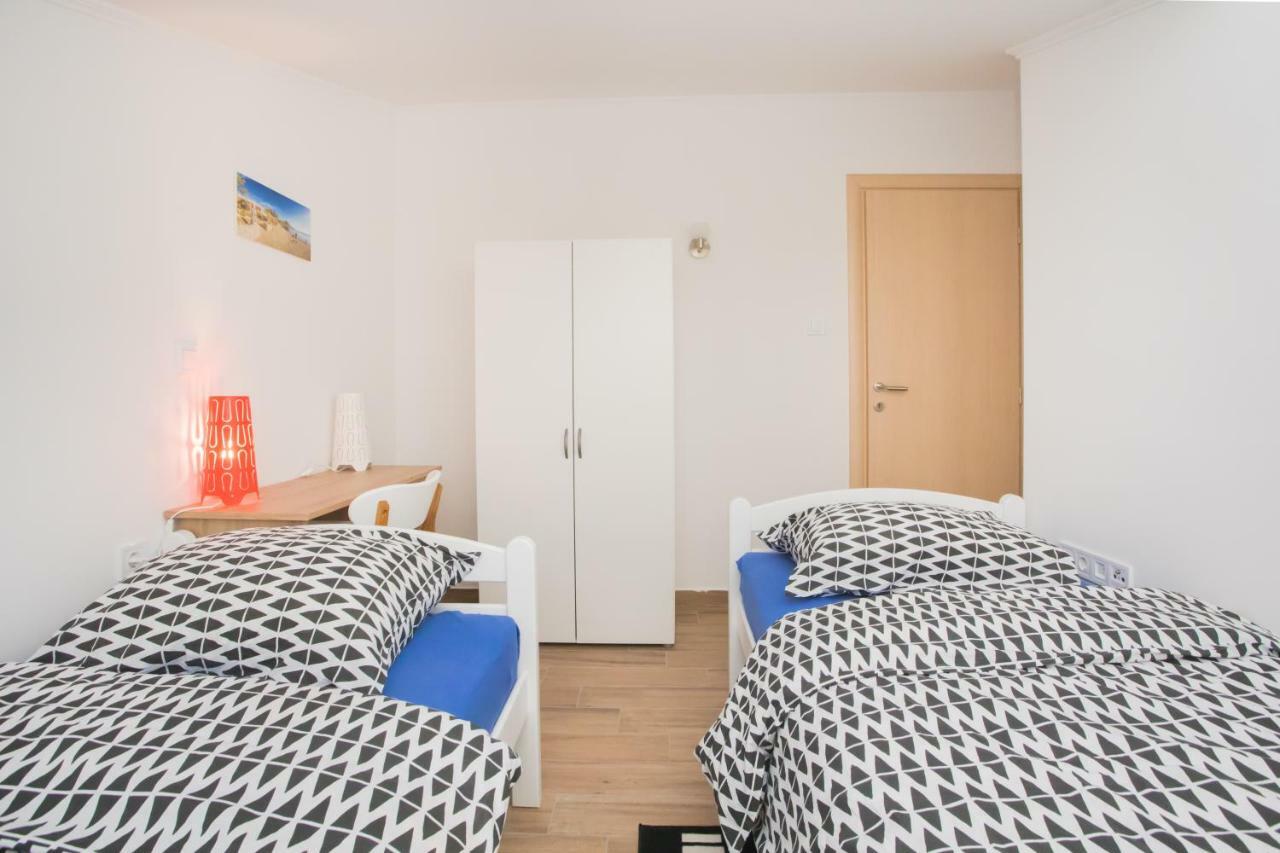 שיבניק Apartments Tonka מראה חיצוני תמונה