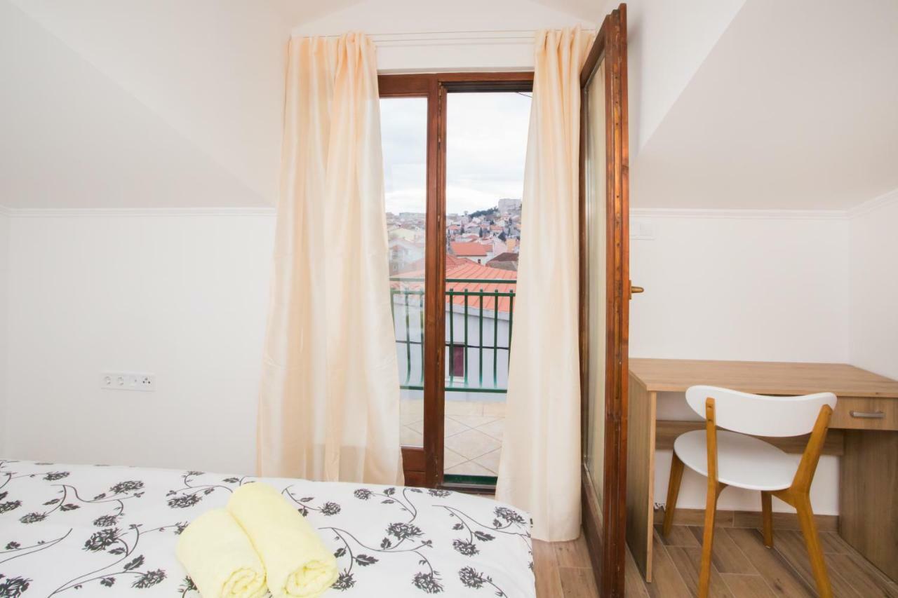 שיבניק Apartments Tonka מראה חיצוני תמונה
