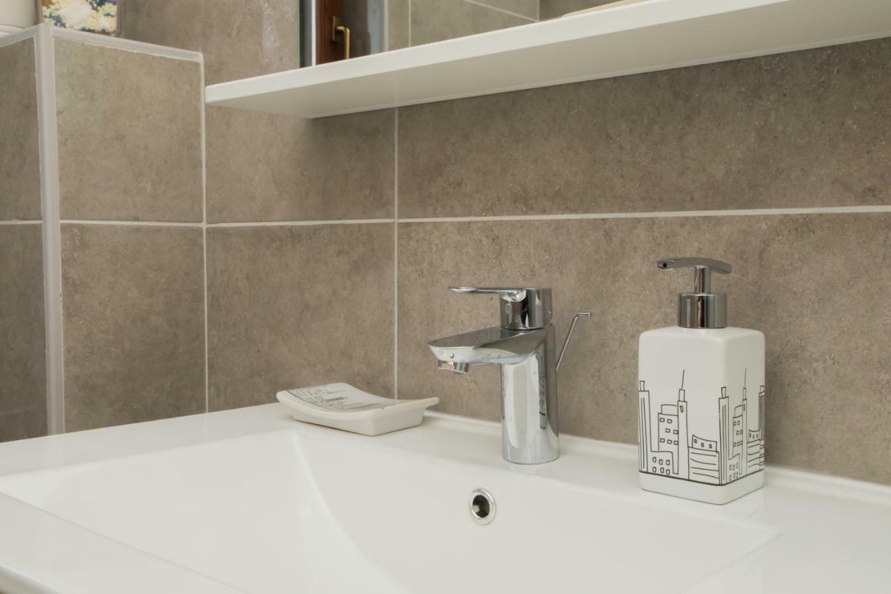 שיבניק Apartments Tonka מראה חיצוני תמונה